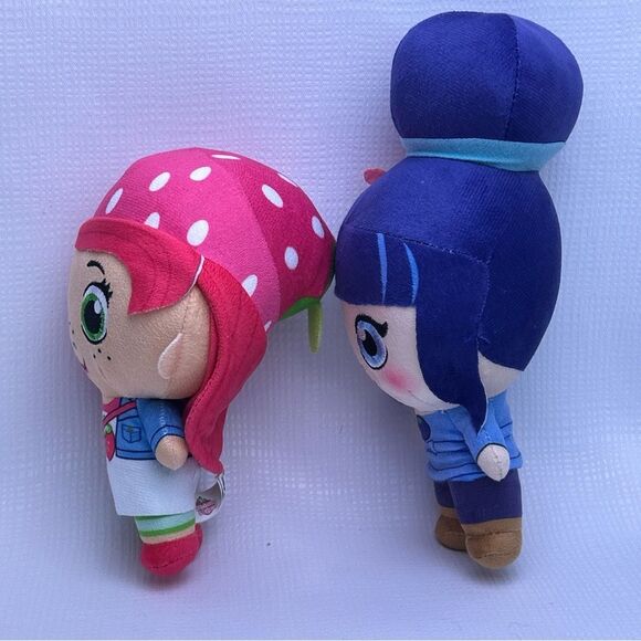 Blueberry Muffin & Strawberry Shortcake, Berry In The Big City Stuffed Dolls Lot - Picture 6 of 8